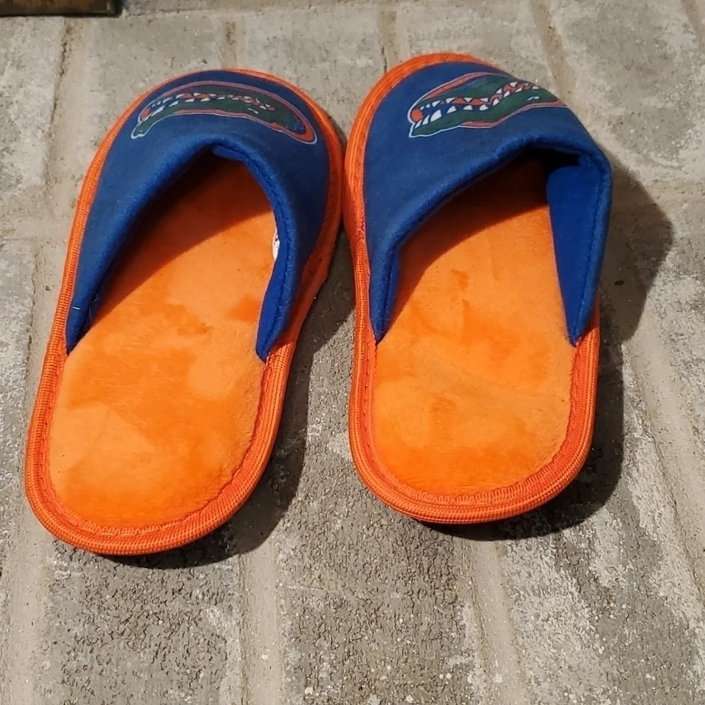 Foco Florida Gators Slippers Size 3 - 4 Medium Kids